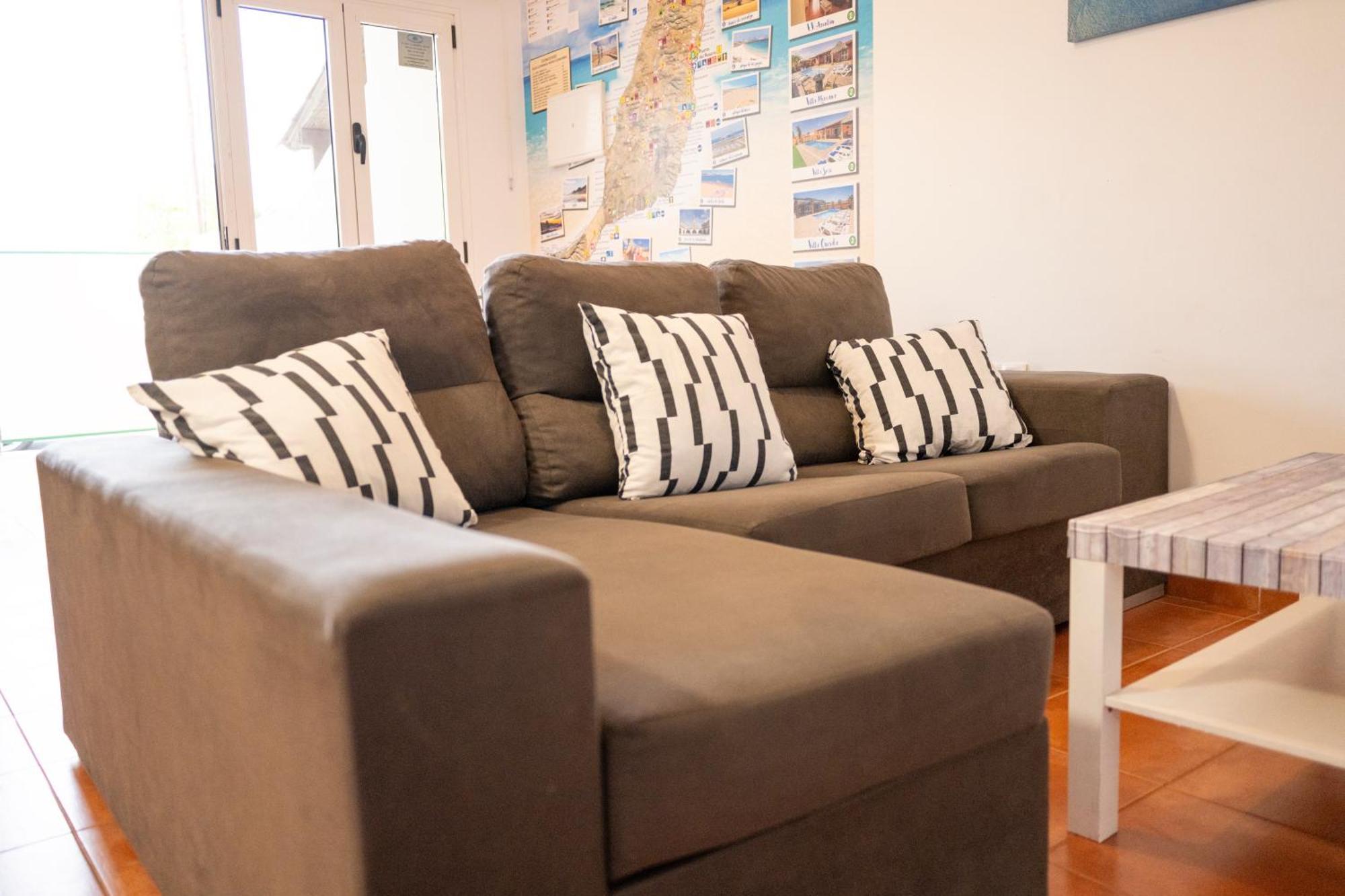 Amolan Vv Airport Apartament *
